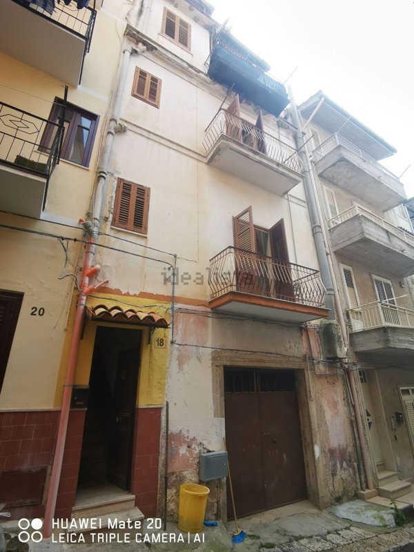 casa indipendente in vendita a Montelepre