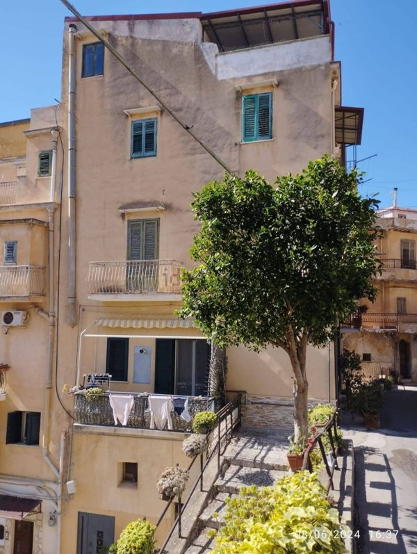 appartamento in vendita a Montelepre