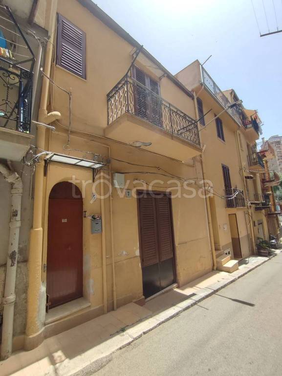 casa indipendente in vendita a Montelepre