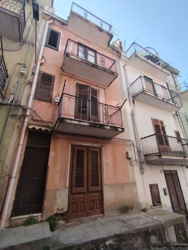 casa indipendente in vendita a Montelepre