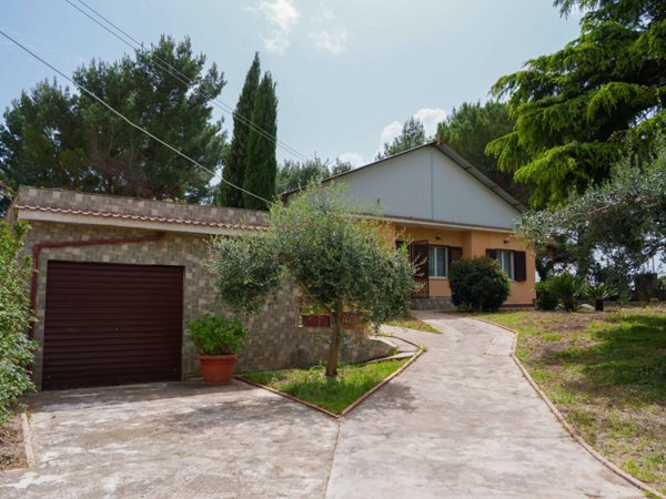 casa indipendente in vendita a Montelepre