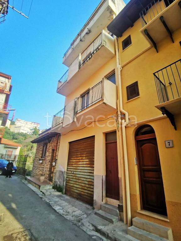 casa indipendente in vendita a Montelepre