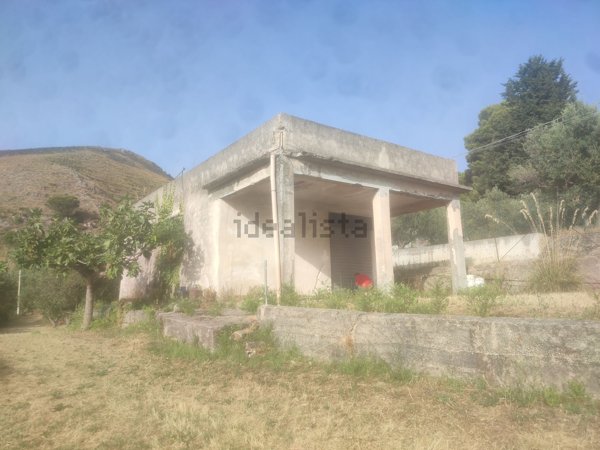 casa indipendente in vendita a Montelepre