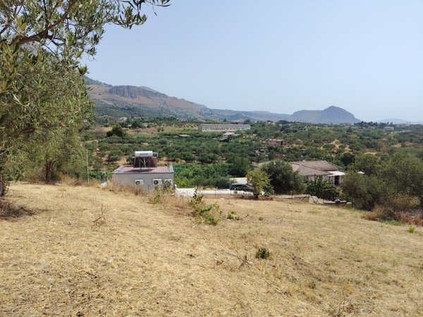 terreno in vendita a Montelepre
