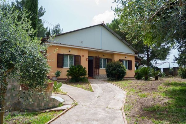 casa indipendente in vendita a Montelepre