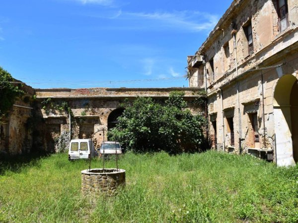 intera palazzina in vendita a Montemaggiore Belsito