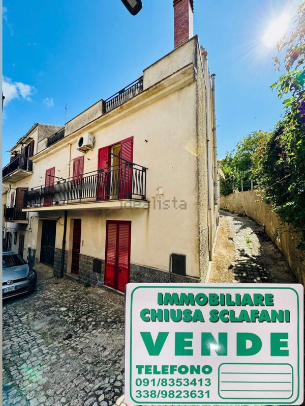 casa semindipendente in vendita a Palazzo Adriano