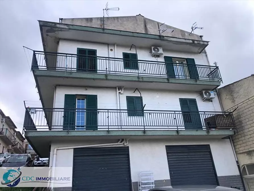 appartamento in vendita a Palazzo Adriano