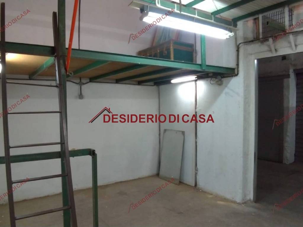 locale di sgombero in vendita a Palermo in zona Oreto