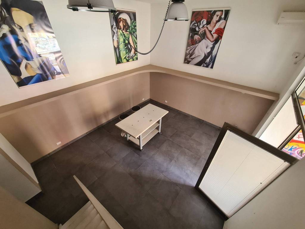 locale commerciale in vendita a Palermo in zona Libertà