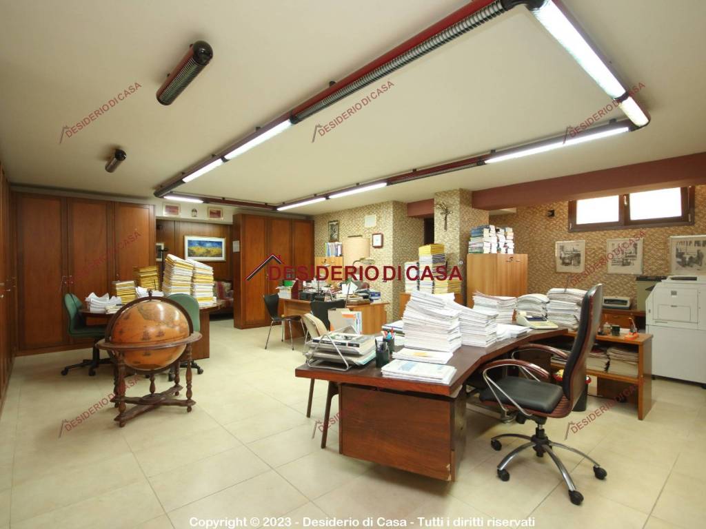 ufficio in vendita a Palermo in zona Malaspina/Palagonia