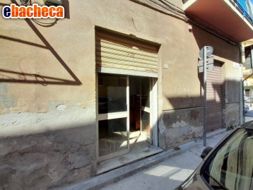 locale di sgombero in vendita a Palermo