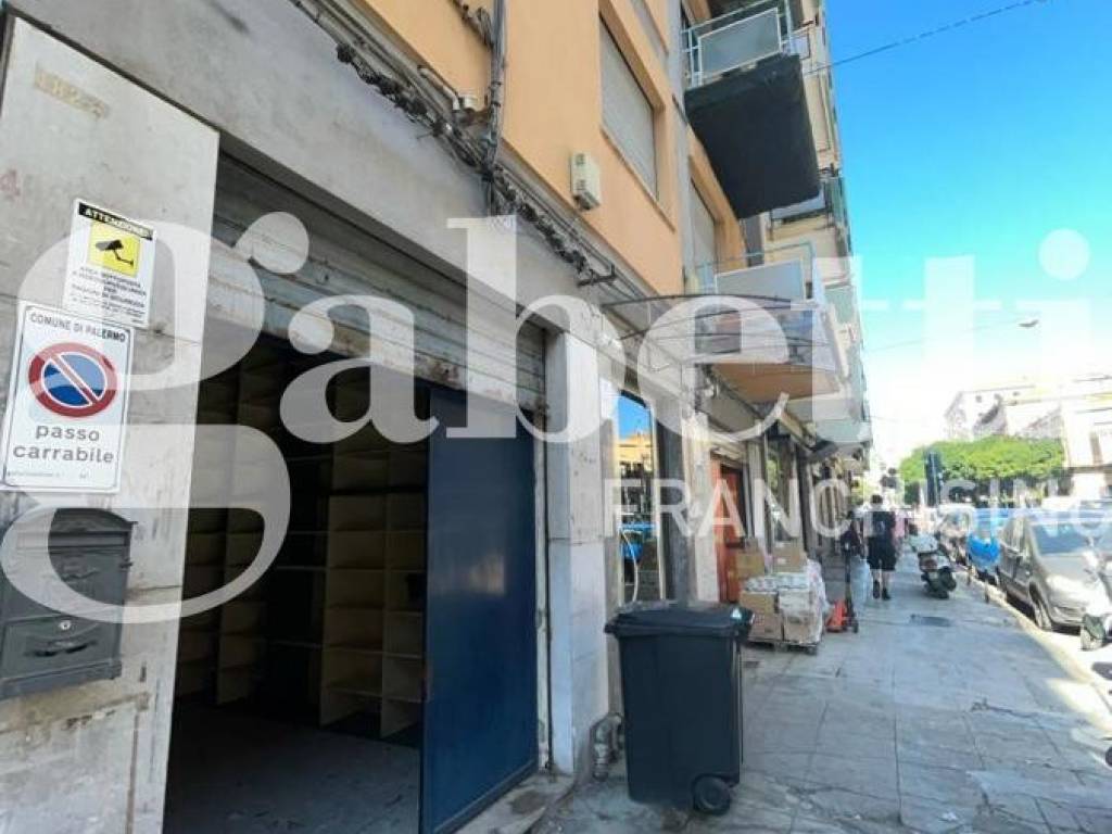 negozio in vendita a Palermo in zona Libertà