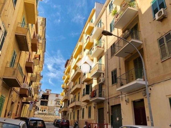 appartamento in vendita a Palermo in zona Acqua dei Corsari