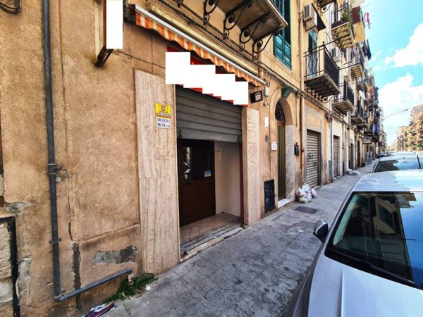 locale commerciale in vendita a Palermo in zona Zisa