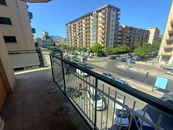 appartamento in vendita a Palermo in zona Oreto