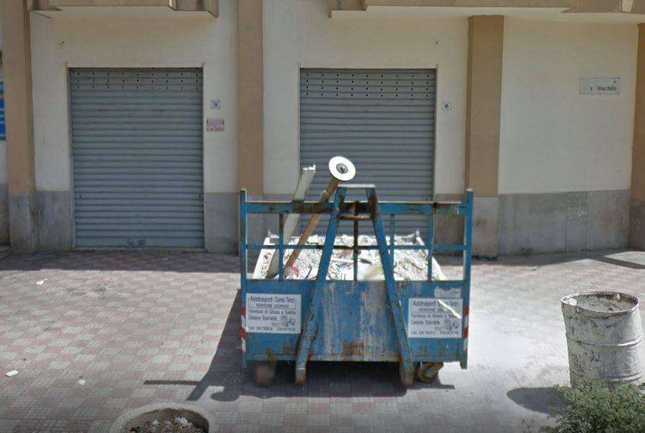 locale commerciale in vendita a Palermo in zona Oreto