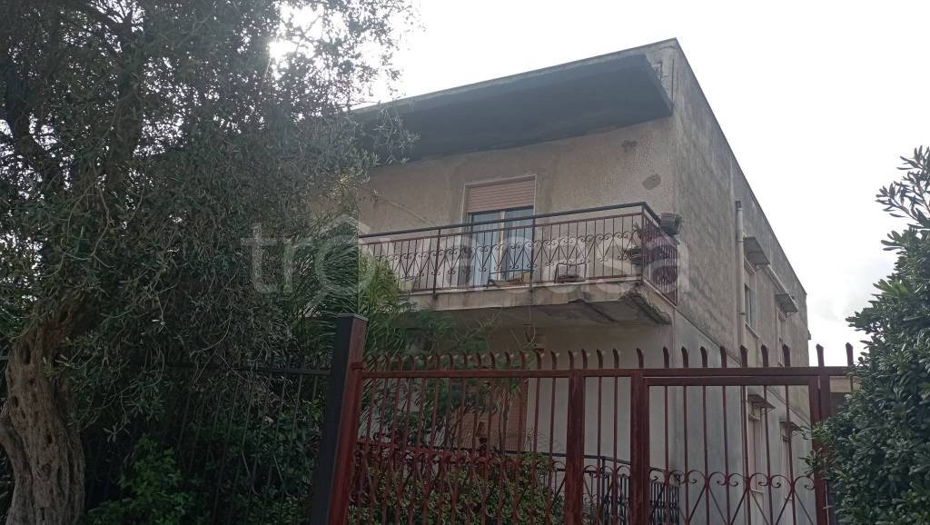 appartamento in vendita a Palermo in zona Partanna