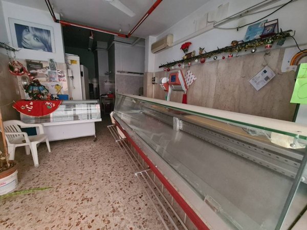 negozio in vendita a Palermo in zona Oreto