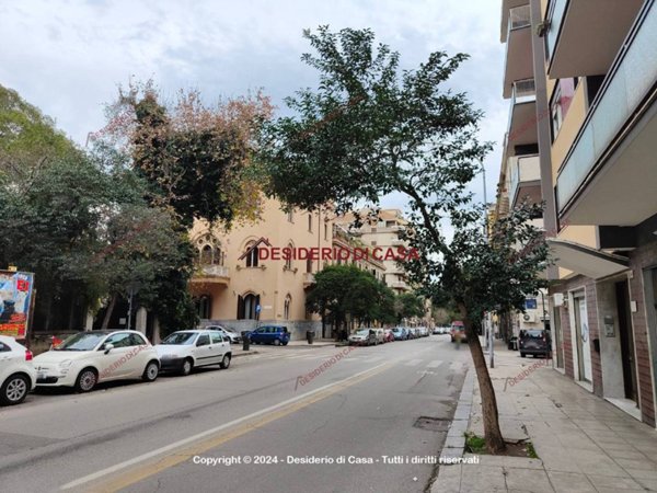 appartamento in vendita a Palermo in zona Malaspina/Palagonia