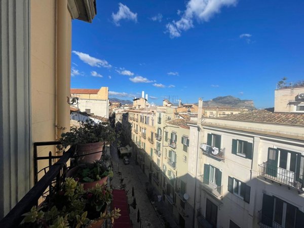 appartamento in vendita a Palermo in zona Centro storico