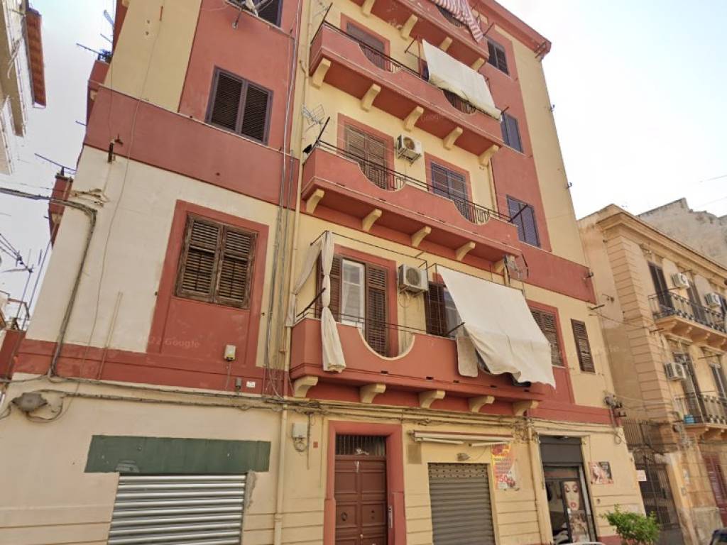 appartamento in vendita a Palermo in zona Zisa