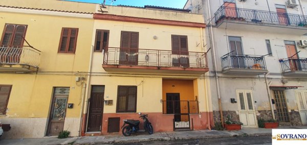 casa indipendente in vendita a Palermo in zona Chiavelli