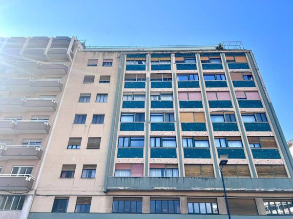 ufficio in vendita a Palermo in zona Politeama