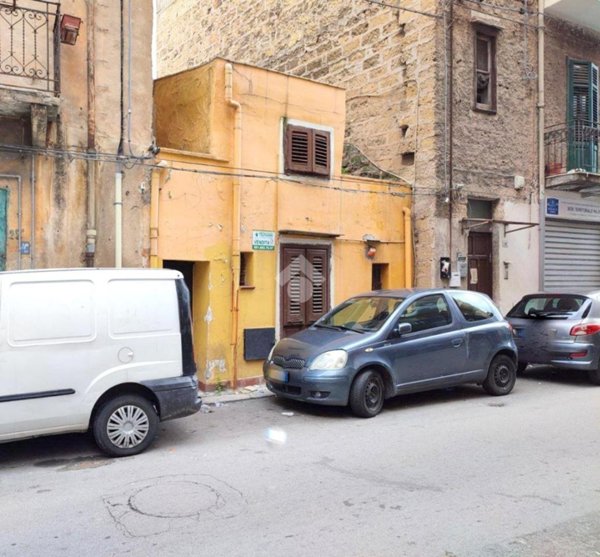 casa indipendente in vendita a Palermo in zona Noce