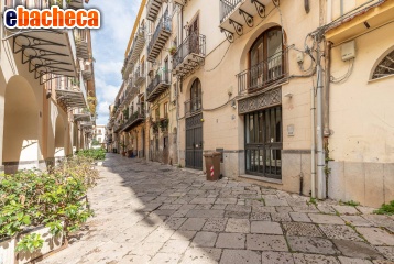 appartamento in vendita a Palermo in zona Centro storico