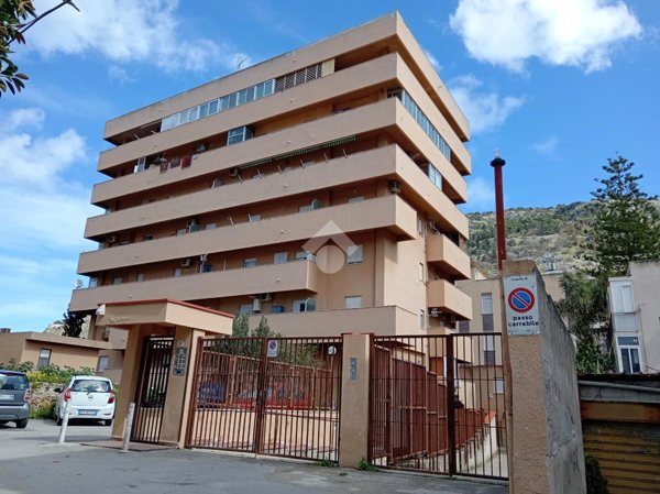 appartamento in vendita a Palermo in zona Pallavicino