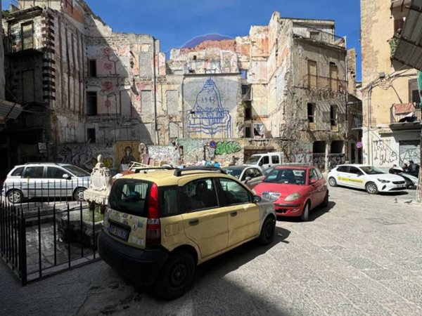 casa indipendente in vendita a Palermo in zona Centro storico