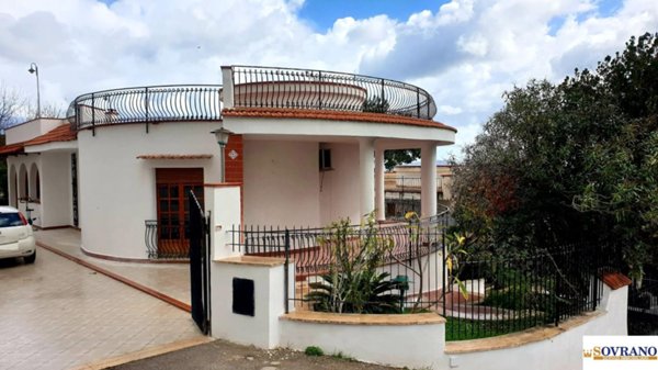 casa indipendente in vendita a Palermo in zona Arenella/Vergine Maria
