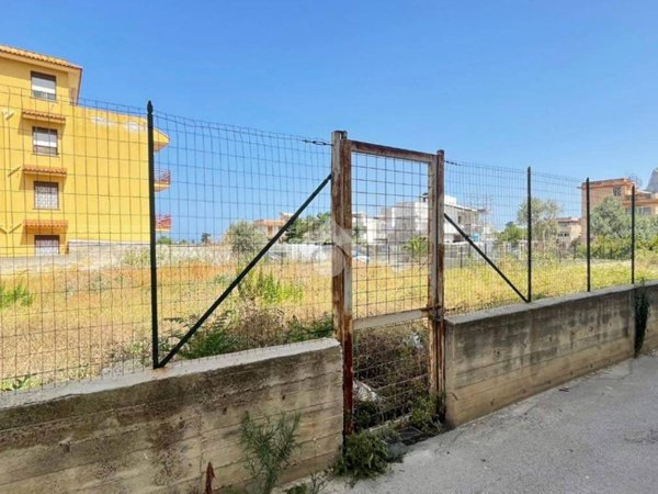 terreno edificabile in vendita a Palermo in zona Sferracavallo