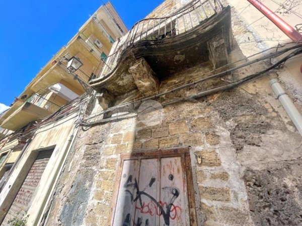 intera palazzina in vendita a Palermo in zona Centro storico
