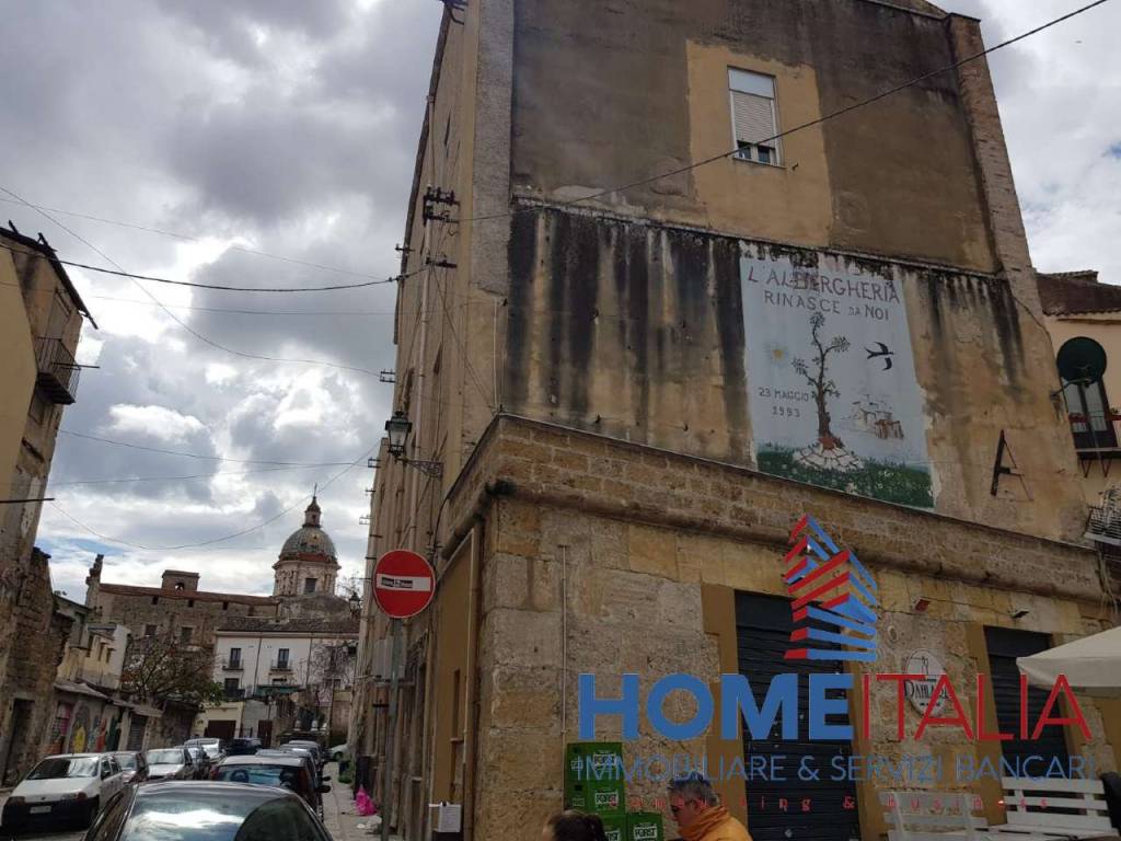 negozio in vendita a Palermo in zona Centro storico