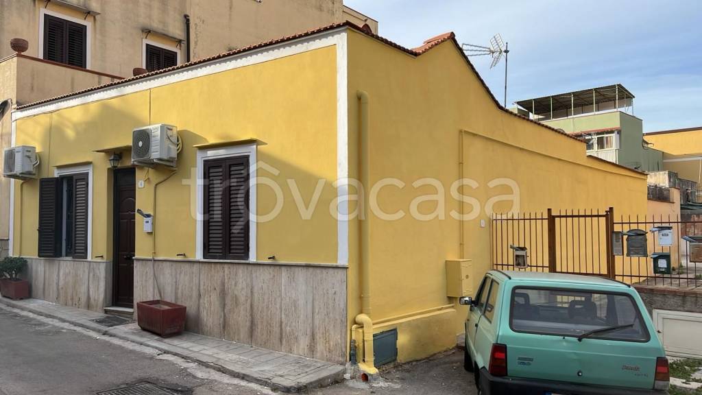 casa indipendente in vendita a Palermo in zona Pallavicino