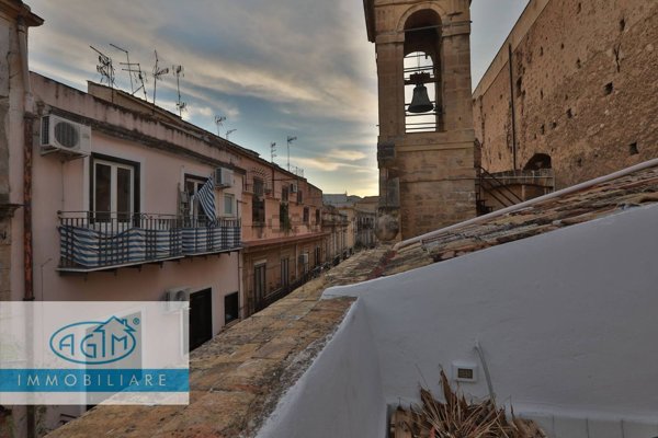 appartamento in vendita a Palermo in zona Centro storico