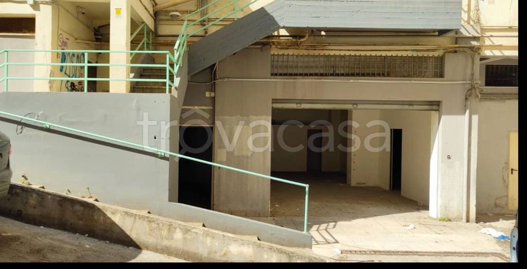 negozio in vendita a Palermo in zona Libertà