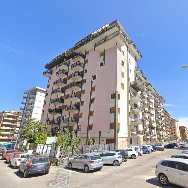 appartamento in vendita a Palermo in zona Malaspina/Palagonia