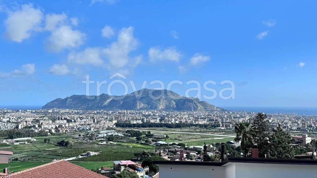 casa indipendente in vendita a Palermo in zona Baida