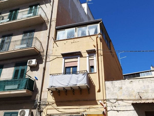 appartamento in vendita a Palermo in zona Montegrappa / Santa Rosalia