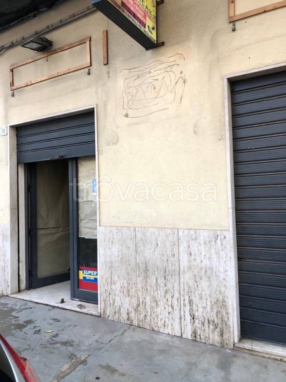 locale commerciale in vendita a Palermo in zona Pallavicino