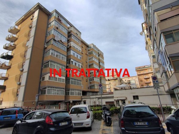 appartamento in vendita a Palermo in zona Montegrappa / Santa Rosalia