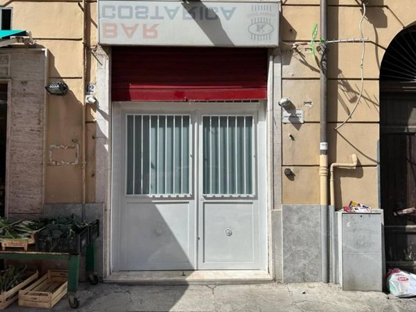 locale di sgombero in vendita a Palermo in zona Montepellegrino