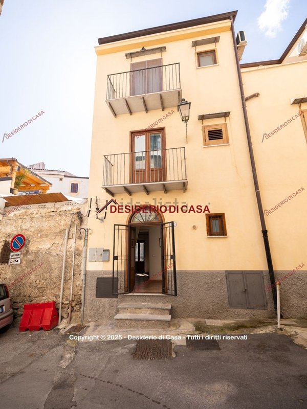 appartamento in vendita a Palermo in zona Libertà