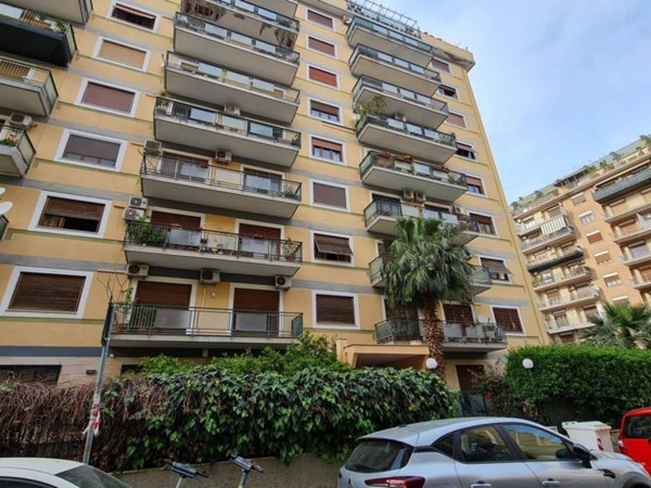 appartamento in vendita a Palermo in zona Politeama