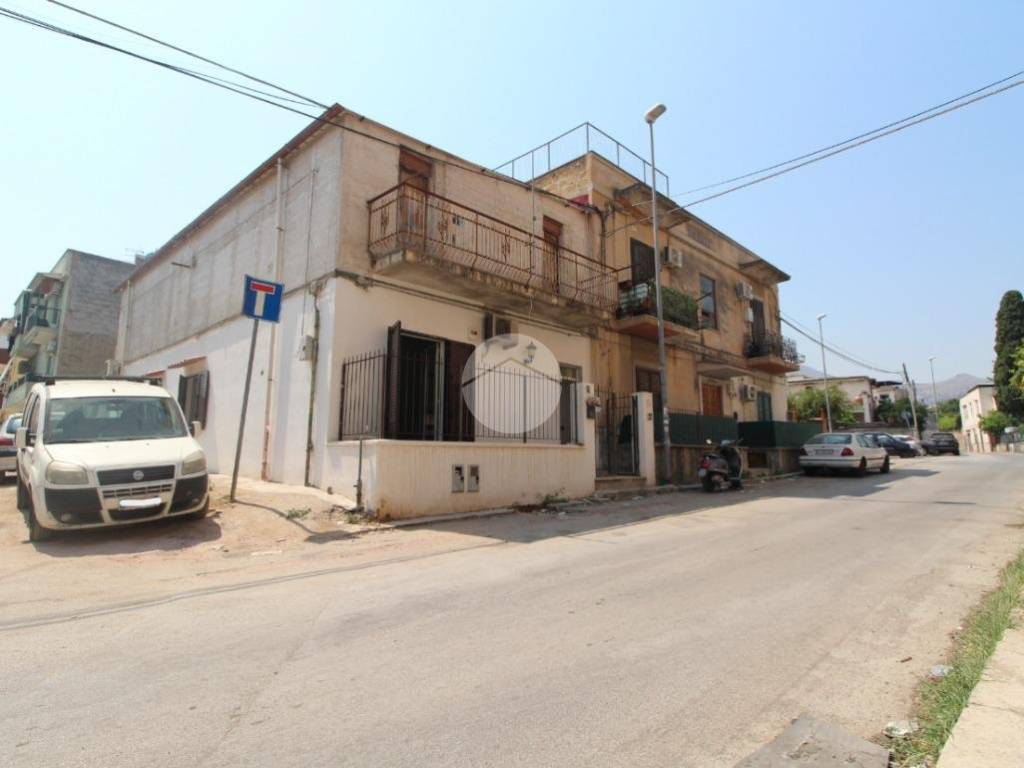 appartamento in vendita a Palermo in zona Uditore