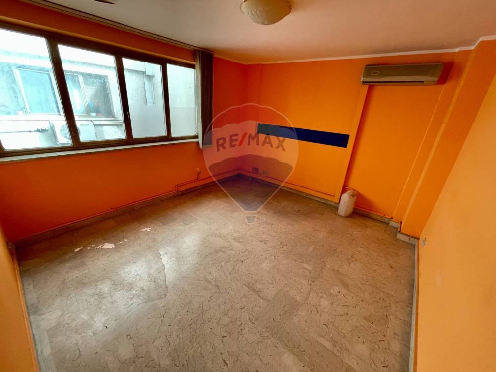 ufficio in vendita a Palermo in zona Centro storico