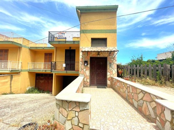 casa indipendente in vendita a Palermo in zona Acqua dei Corsari